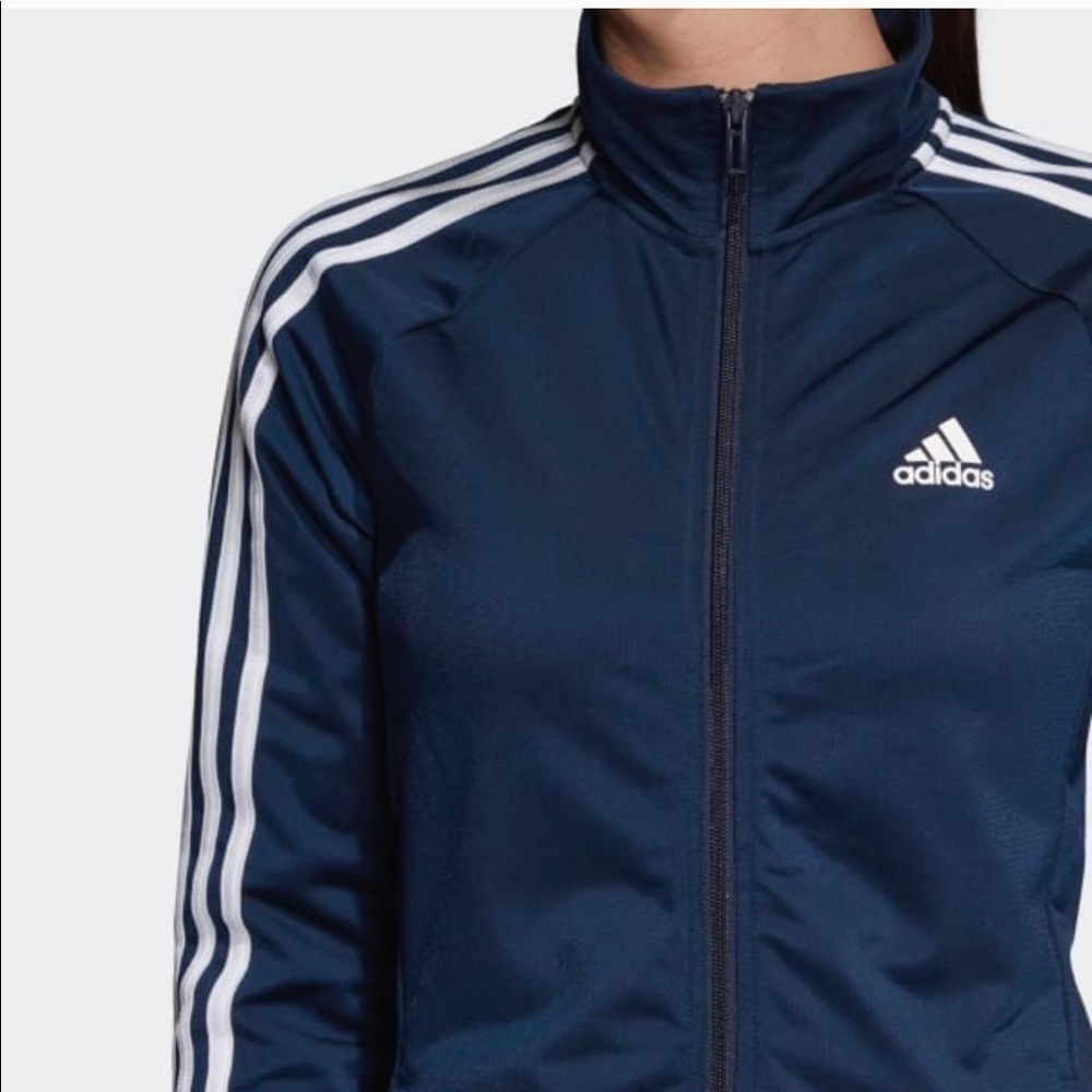 Women’s adidas jacket 🥰 NAVY BLUE